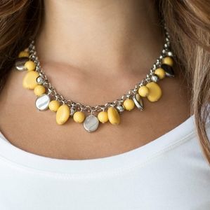 "FLIRTATIOUSLY FLORIDA" YELLOW NECKLACE & EARRING SET